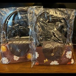 🔥Clearance Stunning 2 Purse Bundle🔥I will throw in 2 purse bows with purchase.